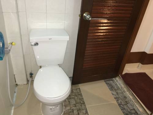 Imagen de la habitación del Hotel Lucky Guest House. Foto 10