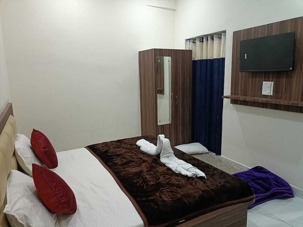 Imagen de la habitación del Hotel Lucky Guest House, Jhansi. Foto 12