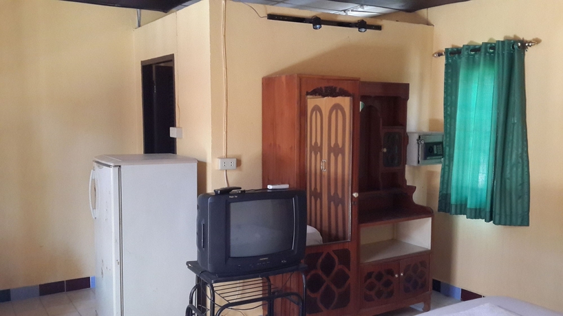 Imagen de la habitación del Hotel Lucky Home Resort. Foto 7