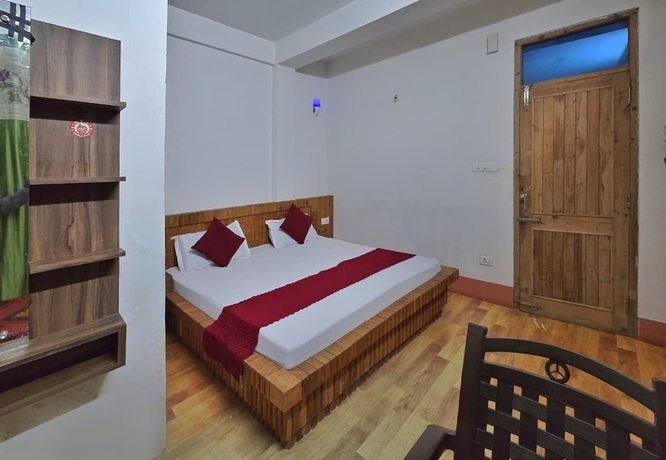 Imagen de la habitación del Hotel Lucky Homestay, Theog. Foto 2