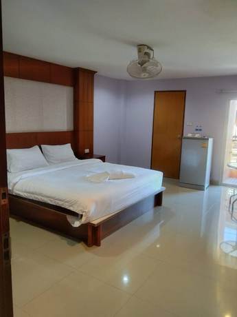 Imagen de la habitación del Hotel Lucky Inn Residency, PATTAYA BEACH. Foto 5