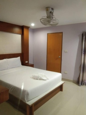 Imagen de la habitación del Hotel Lucky Inn Residency, PATTAYA BEACH. Foto 9