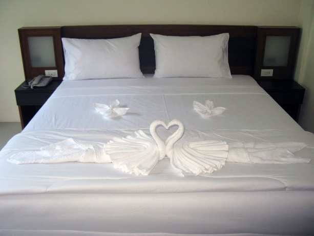 Imagen de la habitación del Hotel Lucky Patong. Foto 8