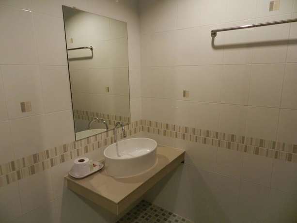Imagen de la habitación del Hotel Lucky Patong. Foto 12
