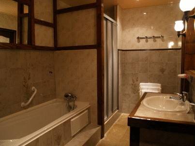 Imagen de la habitación del Hotel Lud'h&ocirc;tel. Foto 3