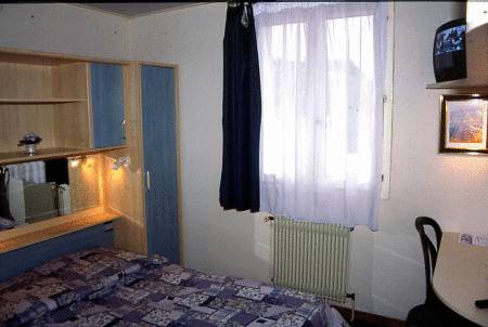 Imagen de la habitación del Hotel Lud'h&ocirc;tel. Foto 8