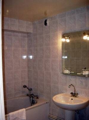 Imagen de la habitación del Hotel Lud'h&ocirc;tel. Foto 9