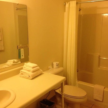 Imagen general del Hotel Ludington Pier House. Foto 2