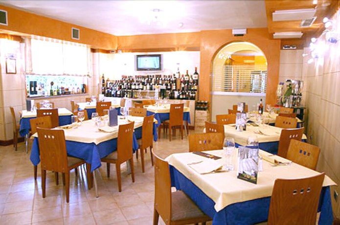 Imagen del bar/restaurante del Hotel Ludovico Ariosto. Foto 3