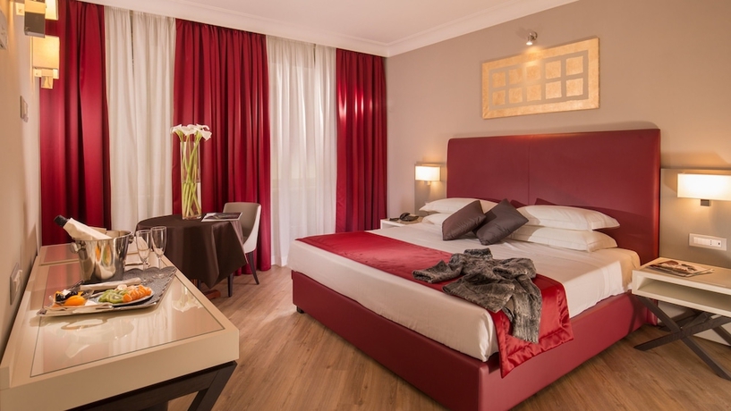 Imagen de la habitación del Hotel Ludovisi Palace. Foto 7