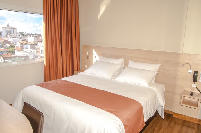 Imagen de la habitación del Hotel Luds Comfort. Foto 11