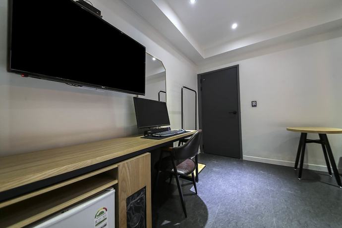 Imagen de la habitación del Hotel Luem. Foto 4