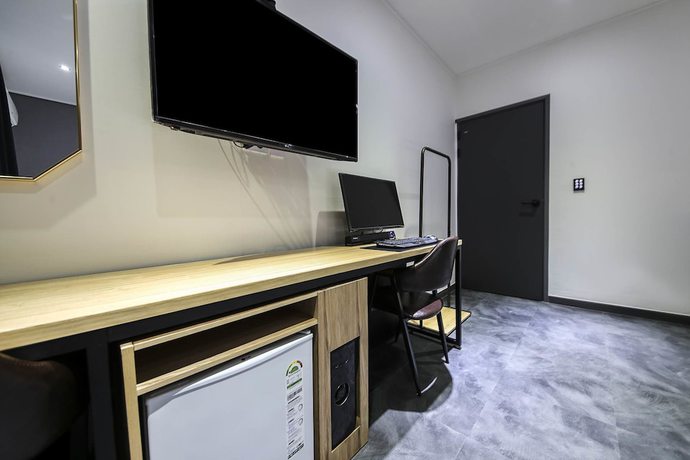 Imagen de la habitación del Hotel Luem. Foto 8