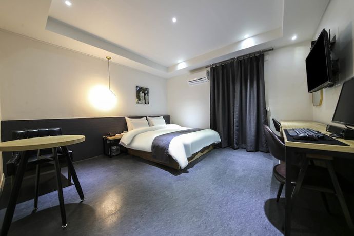 Imagen de la habitación del Hotel Luem. Foto 19