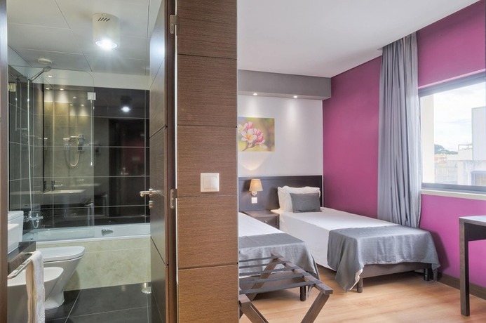 Imagen de la habitación del Hotel Luena. Foto 4