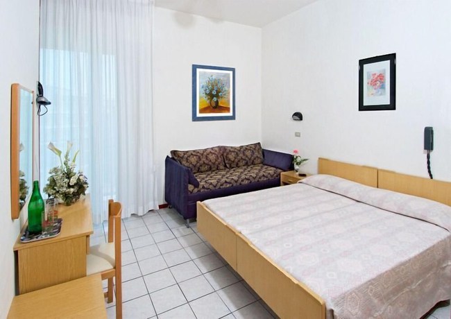 Imagen de la habitación del Hotel Lugano, Cattolica. Foto 3