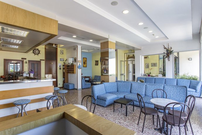 Imagen de los interiores del Hotel Lugano, Cattolica. Foto 16