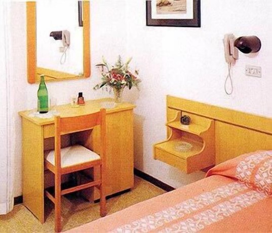 Imagen de la habitación del Hotel Lugano, Cattolica. Foto 7