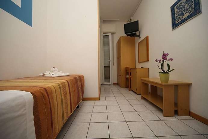 Imagen de la habitación del Hotel Lugano, Cattolica. Foto 8