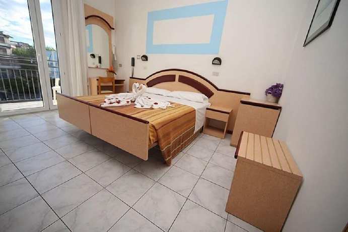 Imagen de la habitación del Hotel Lugano, Cattolica. Foto 13