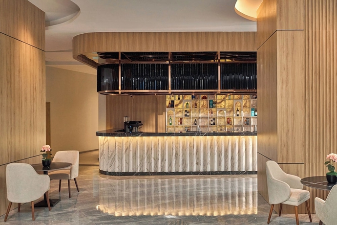 Imagen del bar/restaurante del Hotel Lugano Resort Cam Ranh by Emperyan - Ultra All-Inclusive. Foto 2