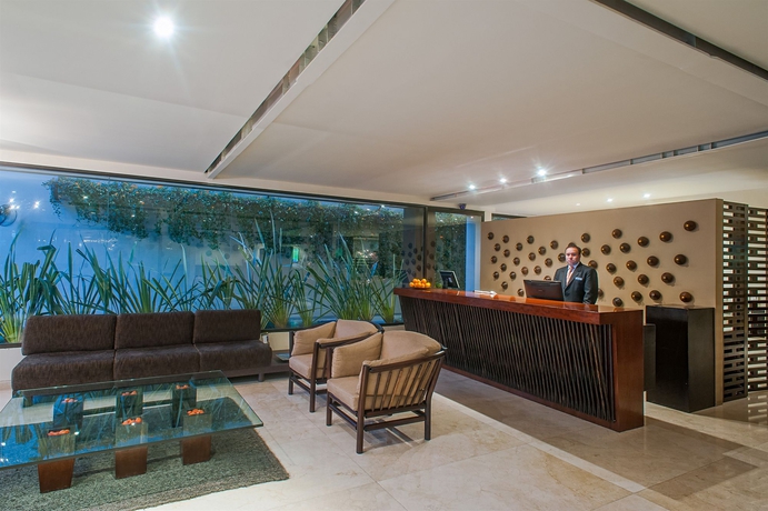 Imagen de los interiores del Hotel Lugano Suites Imperial. Foto 13
