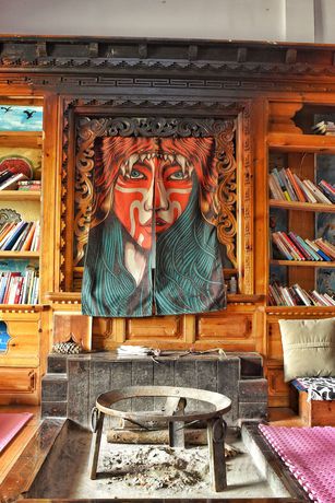 Imagen de los interiores del Hotel Luguhu Crazy Bird Youth Hostel. Foto 17