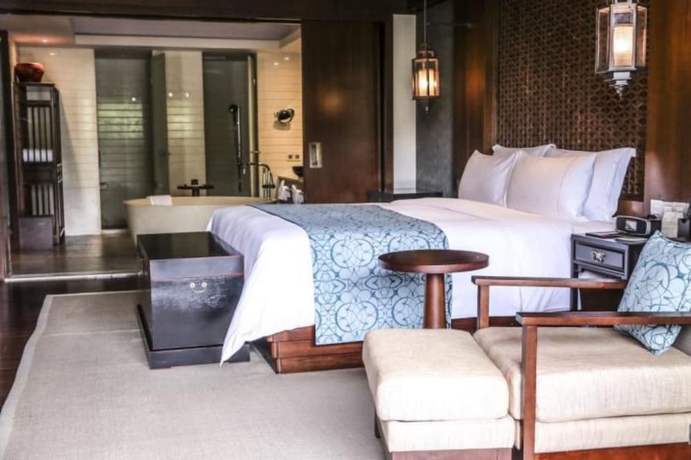 Imagen de la habitación del Hotel Luhuitou Sanya Resort. Foto 15