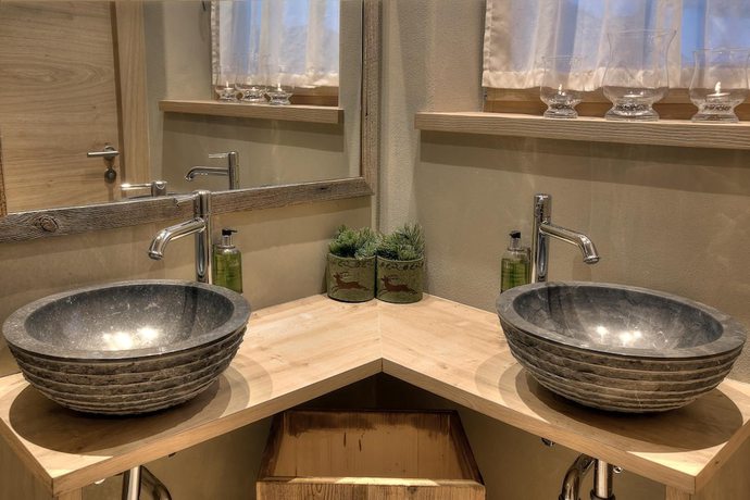 Imagen de la habitación del Hotel Luianta. Foto 18