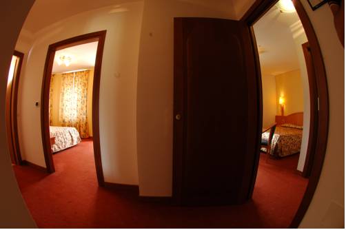 Imagen de la habitación del Hotel Luis. Foto 5