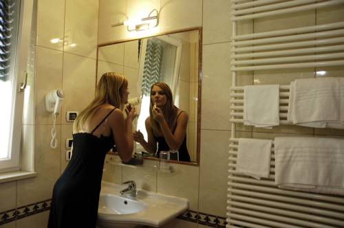 Imagen de la habitación del Hotel Luis. Foto 11