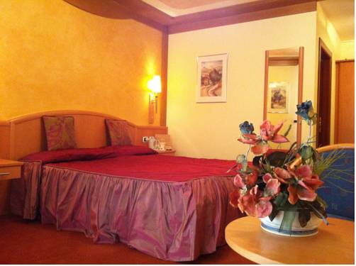 Imagen de la habitación del Hotel Luis, Fiera di Primiero. Foto 6