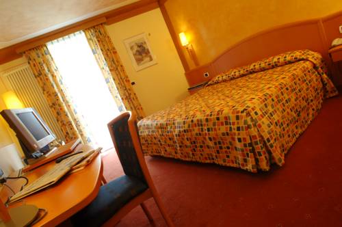 Imagen de la habitación del Hotel Luis, Fiera di Primiero. Foto 9