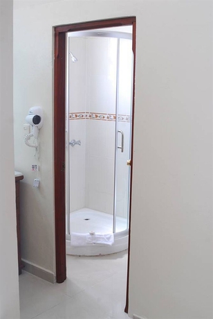 Imagen de la habitación del Hotel Luis V. Foto 12