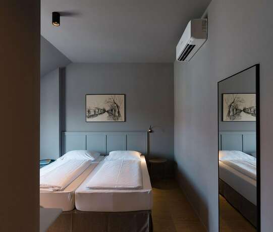 Imagen de la habitación del Hotel Luis von Weyden. Foto 16