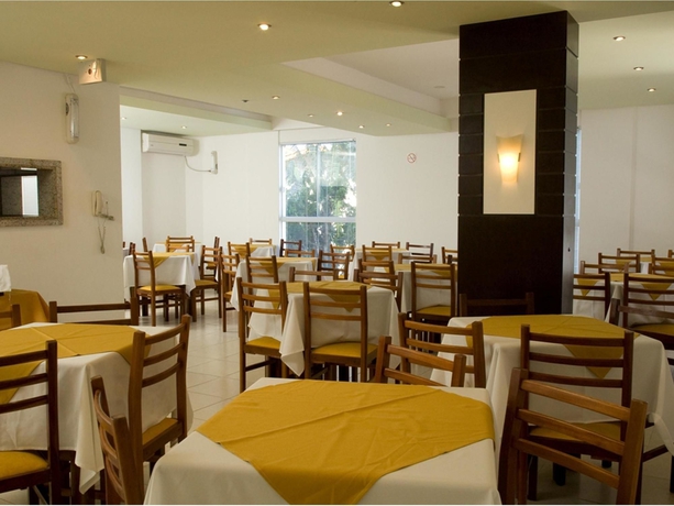 Imagen del bar/restaurante del Hotel Luisa Palace. Foto 3