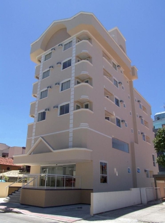 Imagen de los exteriores del Hotel Luisa Palace. Foto 9