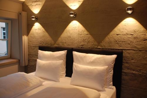 Imagen de la habitación del Hotel Luise, Dinkelsbuhl. Foto 9