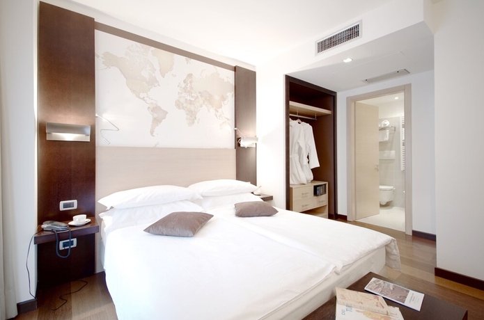 Imagen de la habitación del Hotel Luise, Sant'Alessandro. Foto 6