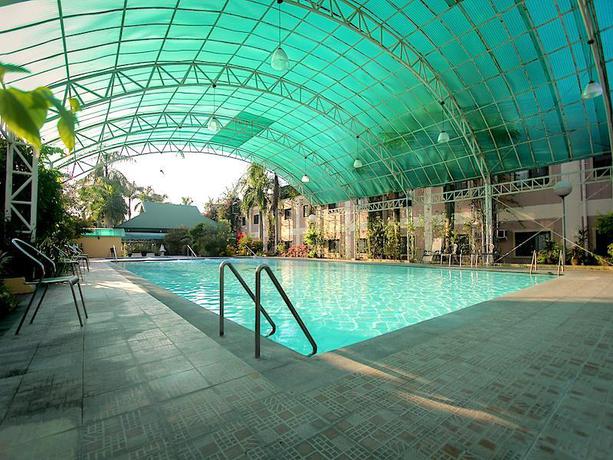 Imagen de la piscina del Hotel Luisita Central Park Hotel. Foto 6