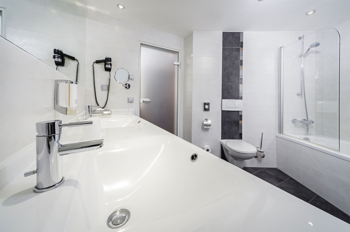 Imagen de la habitación del Hotel Luitpoldpark. Foto 10