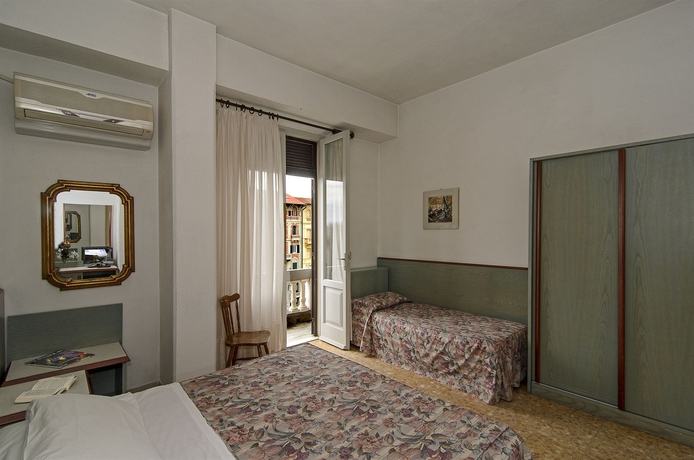 Imagen de la habitación del Hotel Lukas, Viareggio. Foto 7