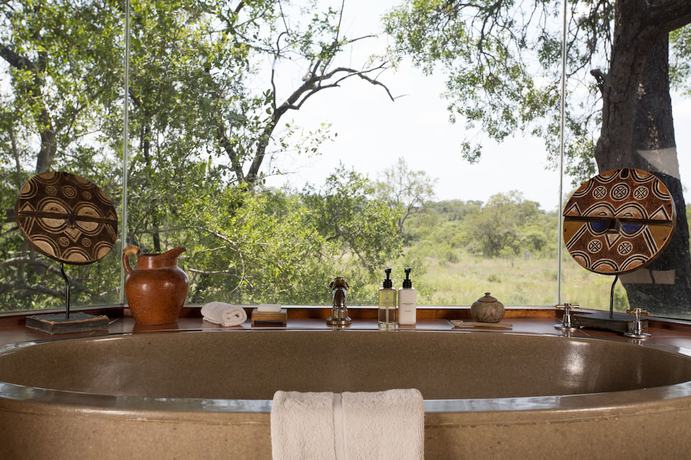 Imagen de la habitación del Hotel Lukimbi Safari Lodge. Foto 9