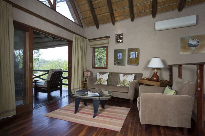 Imagen de la habitación del Hotel Lukimbi Safari Lodge. Foto 11