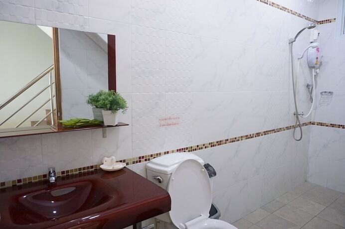 Imagen de la habitación del Hotel Lukjaponghome. Foto 16