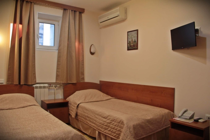 Imagen de la habitación del Hotel Luko. Foto 8