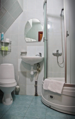 Imagen de la habitación del Hotel Luko. Foto 10