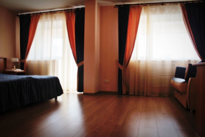 Imagen de la habitación del Hotel Luko. Foto 14