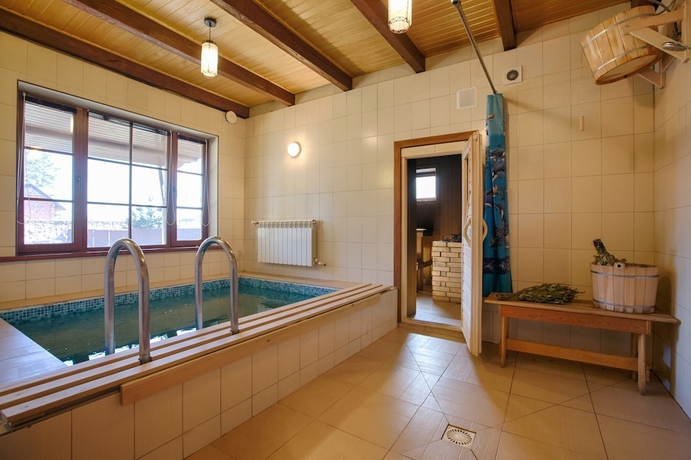 Imagen de la piscina del Hotel Lukomorie. Foto 19