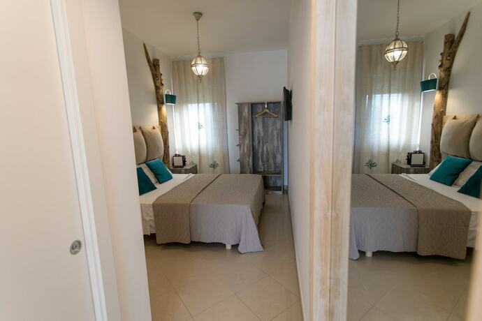 Imagen de la habitación del Hotel Lula. Foto 10
